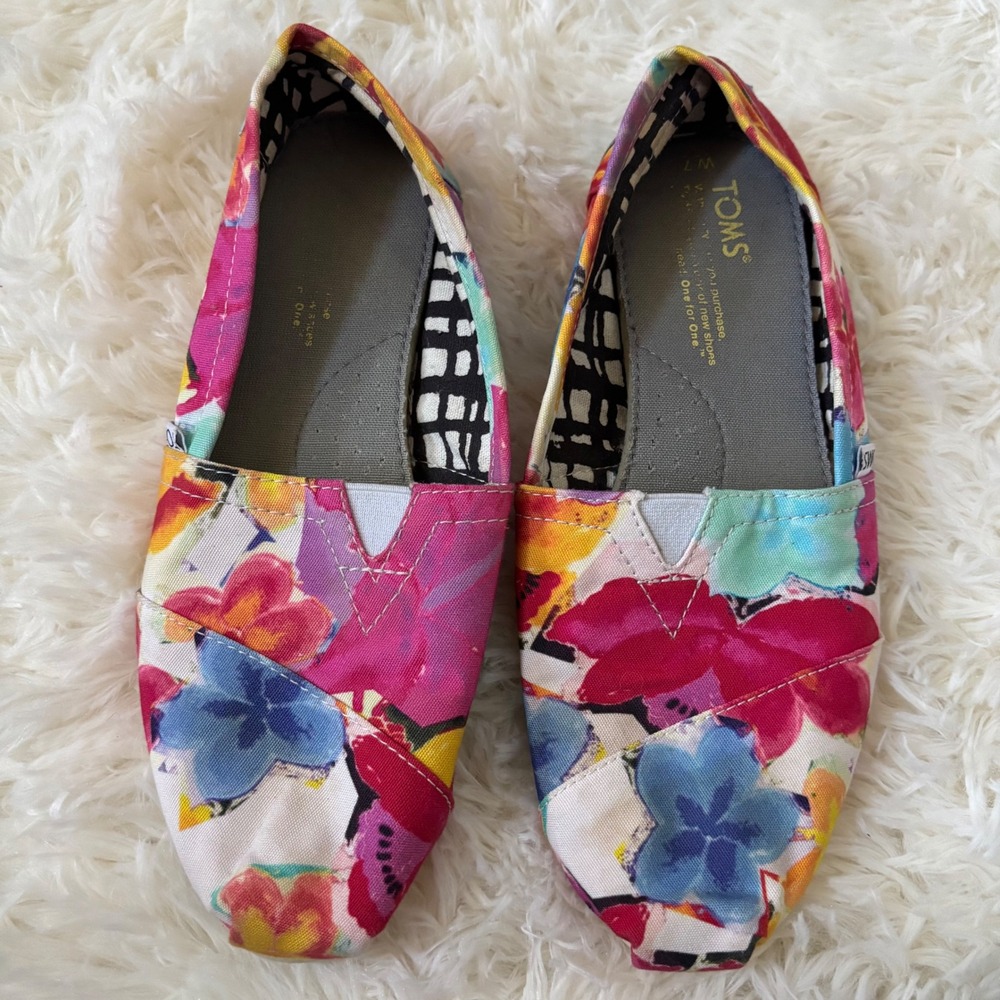 TOMS Womens Classic Alpargata Floral Canvas Slip On Shoes Multi Color Size 7